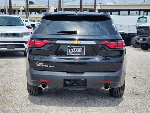 2023 Chevrolet Traverse LS