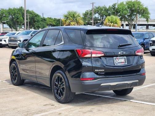 Mosaic Black Metallic 2024 Chevrolet Equinox LT