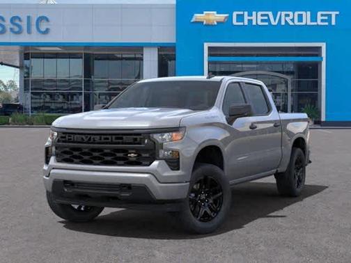 2025 Chevrolet Silverado 1500 Custom