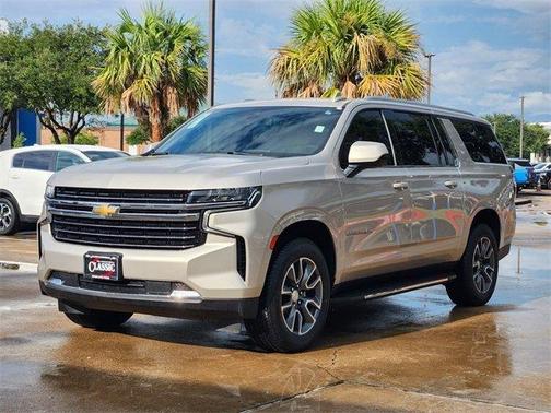 2021 Chevrolet Suburban LT