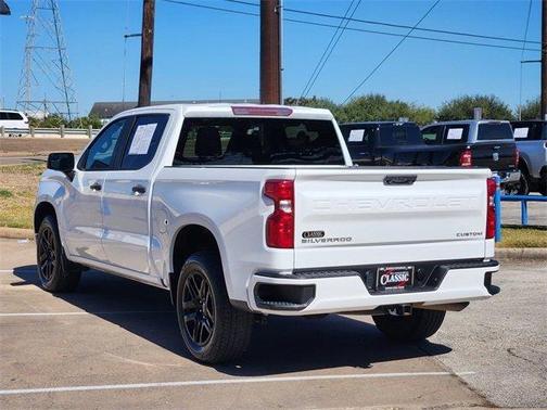 2023 Chevrolet Silverado 1500 Custom
