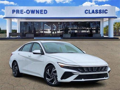 2025 Hyundai ELANTRA SEL Convenience