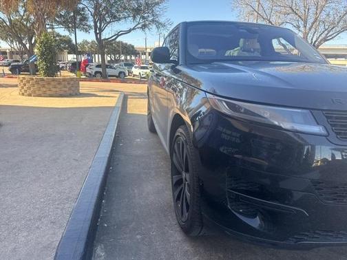 2023 Land Rover Range Rover Sport SE