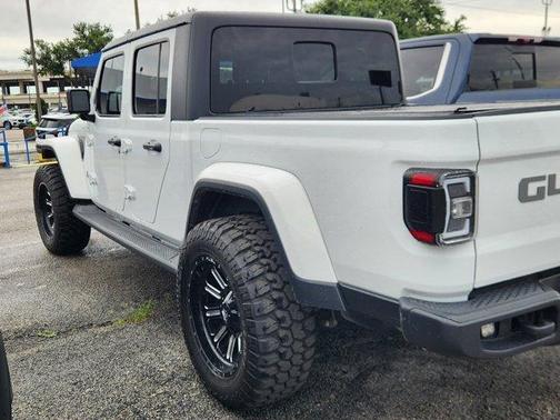 2021 Jeep Gladiator Overland