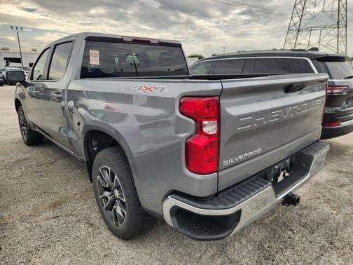 Sterling Gray Metallic 2023 Chevrolet Silverado 1500 LT