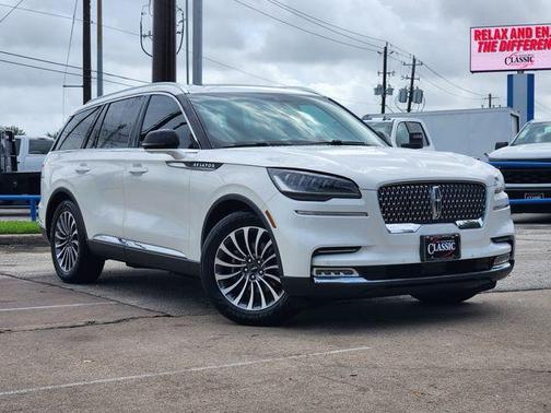White 2021 Lincoln Aviator Reserve RWD