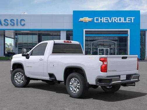 2025 Chevrolet Silverado 3500 LT
