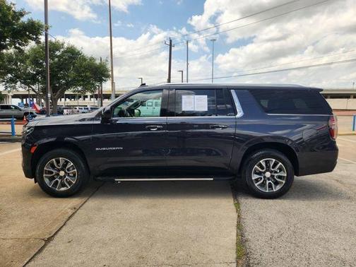 Dark Ash Metallic 2024 Chevrolet Suburban LS