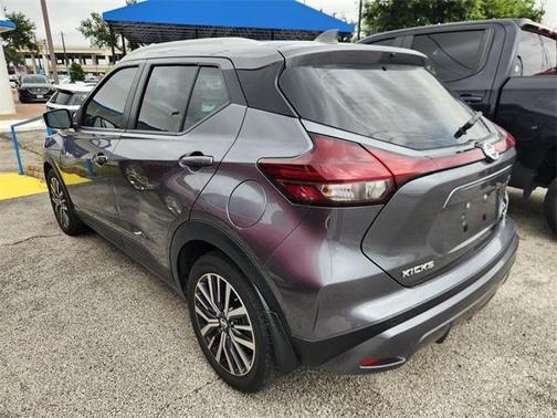 2021 Nissan Kicks SV