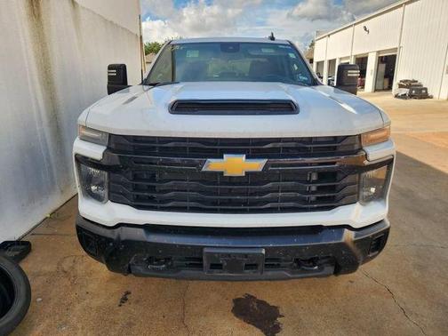 Summit White 2025 Chevrolet Silverado 2500 WT