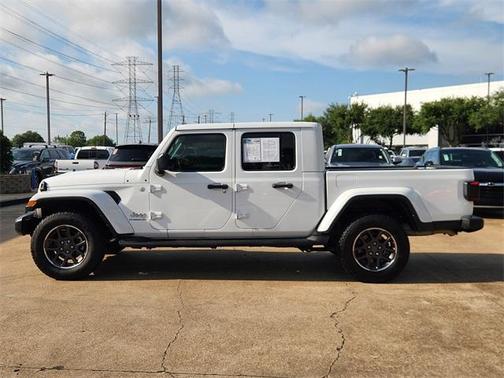 2022 Jeep Gladiator Overland