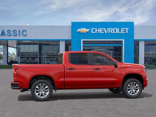 2025 Chevrolet Silverado 1500 Custom