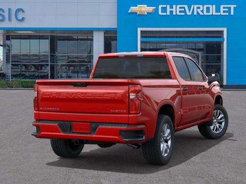 2025 Chevrolet Silverado 1500 Custom