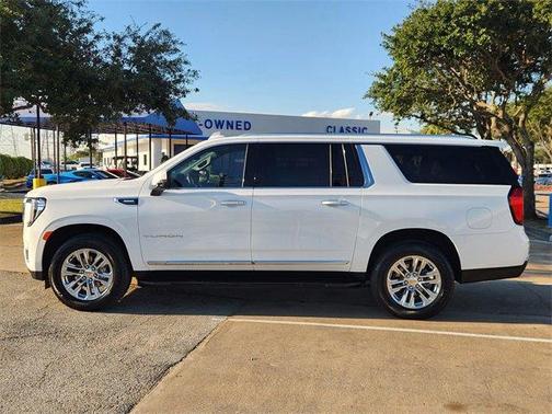 2024 GMC Yukon XL SLT