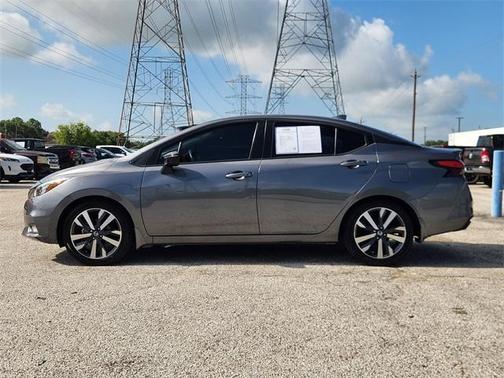 2020 Nissan Versa 1.6 SR