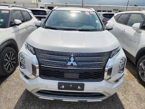 2023 Mitsubishi Outlander SEL