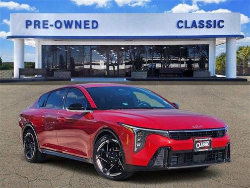 2025 Kia K4 GT-Line