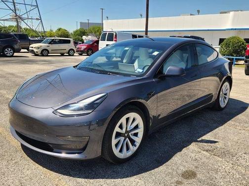 2023 Tesla Model 3 Base