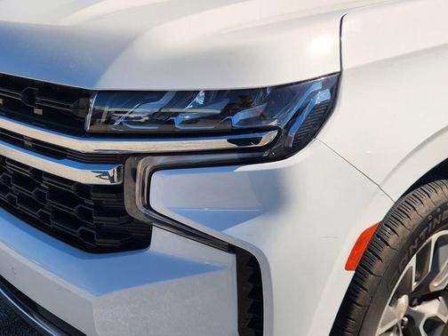 2023 Chevrolet Suburban LS