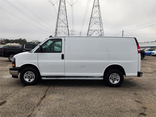 2024 GMC Savana 2500 Work Van