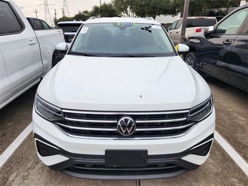 2024 Volkswagen Tiguan 2.0T SE