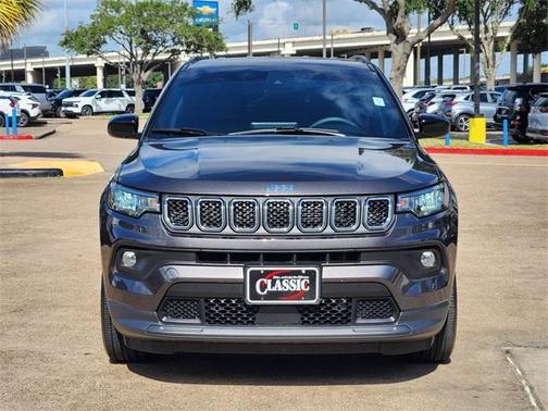 2024 Jeep Compass Latitude Lux