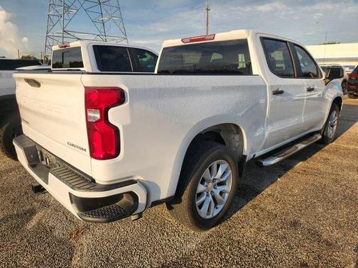 Summit White 2021 Chevrolet Silverado 1500 Custom