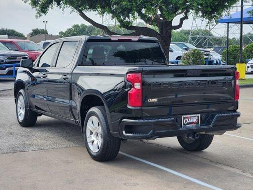 2024 Chevrolet Silverado 1500 Custom