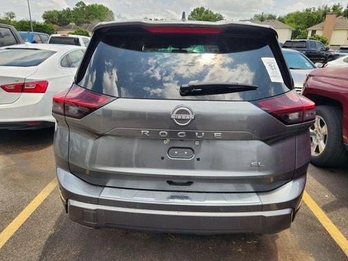 Gun Metallic 2024 Nissan Rogue SL