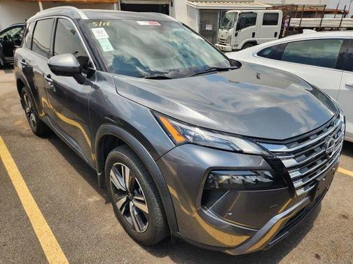 Gun Metallic 2024 Nissan Rogue SL