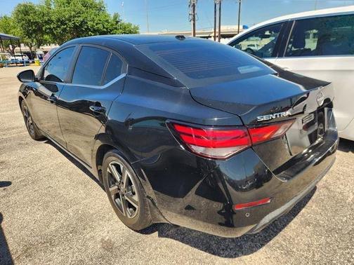 Black 2024 Nissan Sentra SV