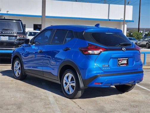 2025 Nissan Kicks Play S