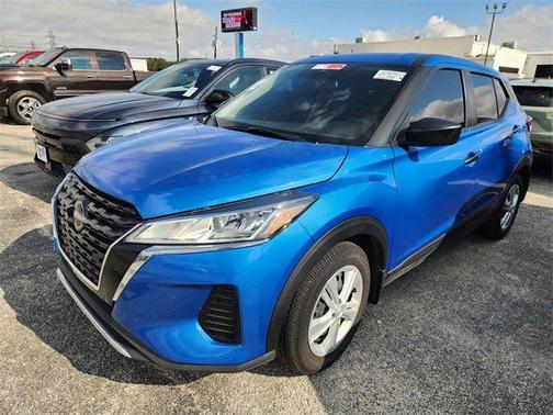 2025 Nissan Kicks Play S