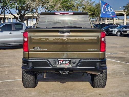 2023 Chevrolet Silverado 1500 Custom Trail Boss