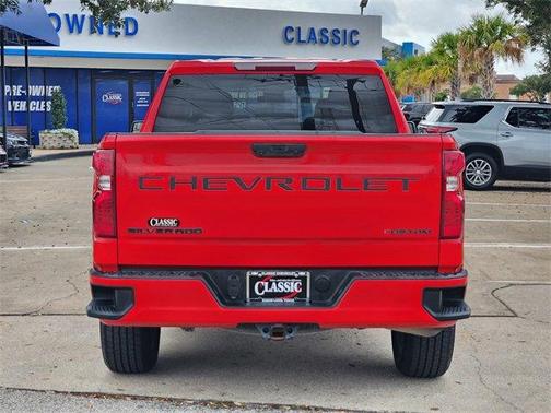 2022 Chevrolet Silverado 1500 Custom