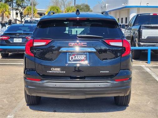 2023 GMC Terrain SLE