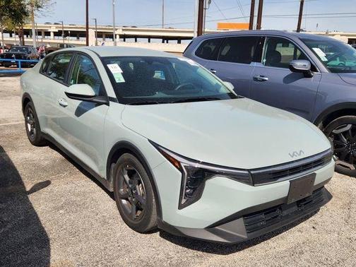 2025 Kia K4 