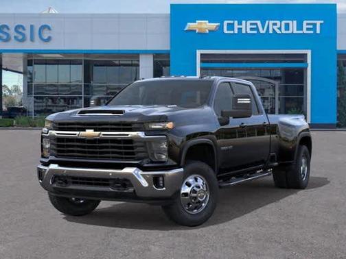 2025 Chevrolet Silverado 3500 LT