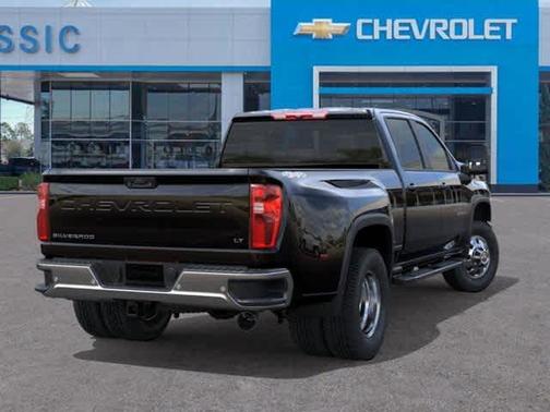 2025 Chevrolet Silverado 3500 LT