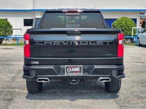 Black 2022 Chevrolet Silverado 1500 RST