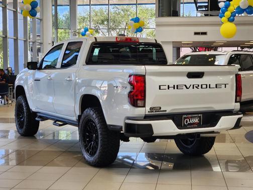 2025 Chevrolet Colorado LT