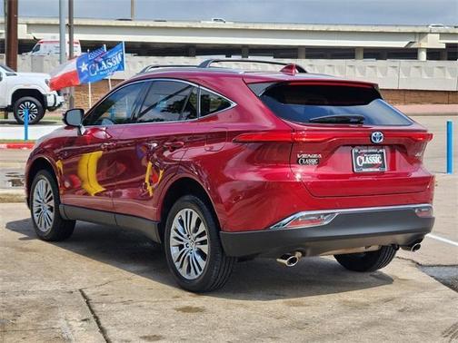 2023 Toyota Venza XLE