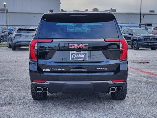 Onyx Black 2025 GMC Yukon AT4 Ultimate