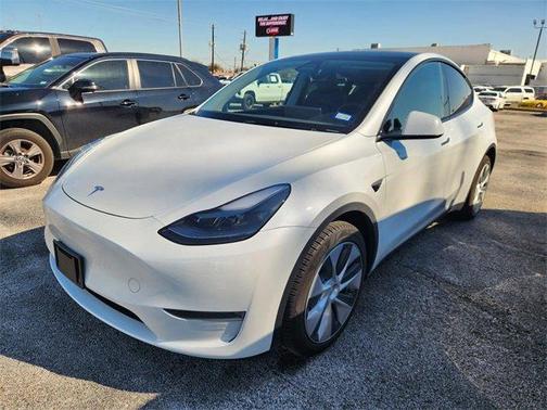 2023 Tesla Model Y Long Range