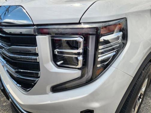 White Frost Tri-Coat 2024 GMC Sierra 1500 SLT