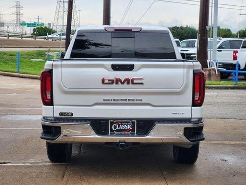 White Frost Tri-Coat 2024 GMC Sierra 1500 SLT