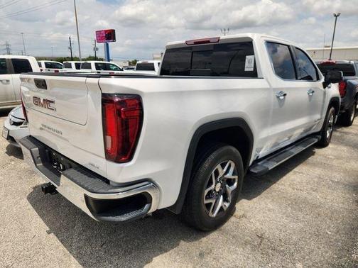 White Frost Tri-Coat 2024 GMC Sierra 1500 SLT