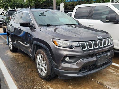 2022 Jeep Compass Latitude Lux