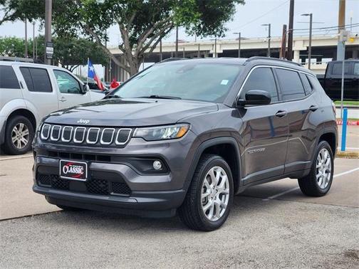 2022 Jeep Compass Latitude Lux