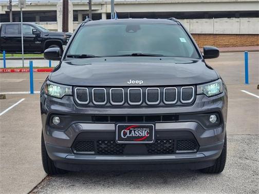 2022 Jeep Compass Latitude Lux